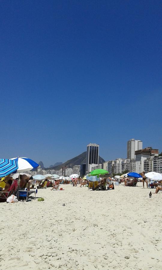 Copacabana Uma Quadra Da Praia Rio de Janeiro Kültér fotó